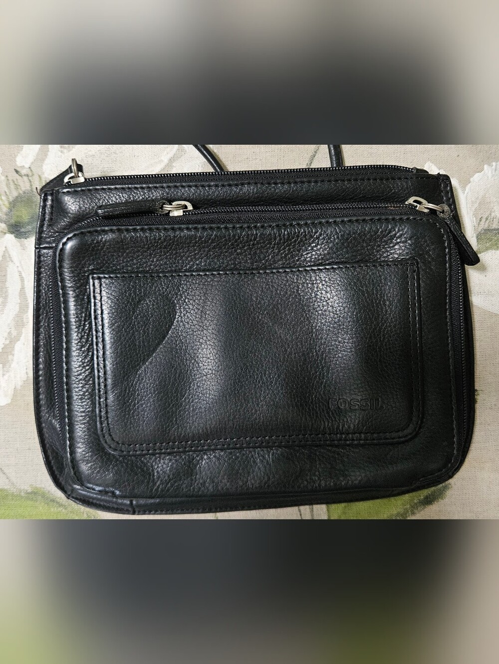 Fossil Women's Slim Black Leather Crossbody Bag
